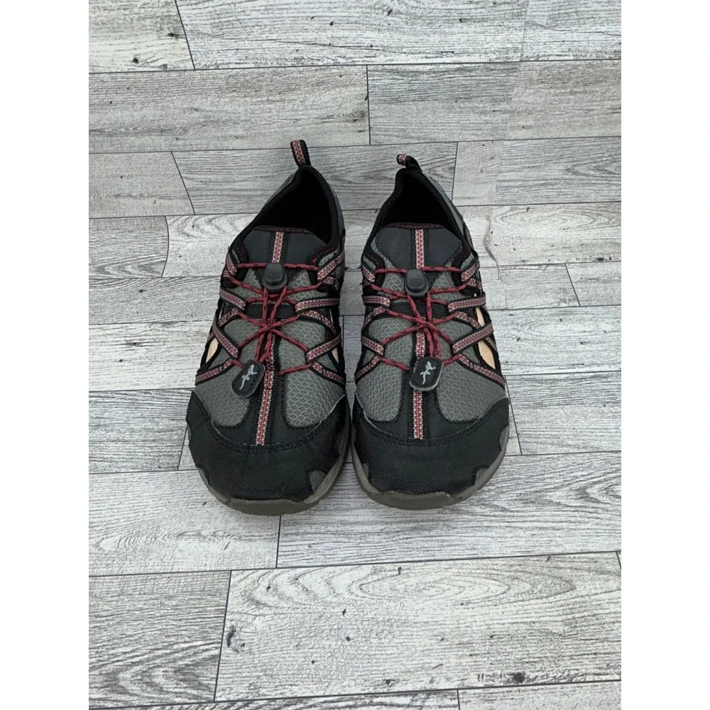 Chaco Kids Junior Outcross Water Shoes Black Grey Red Bungee Lacing Size 4 US